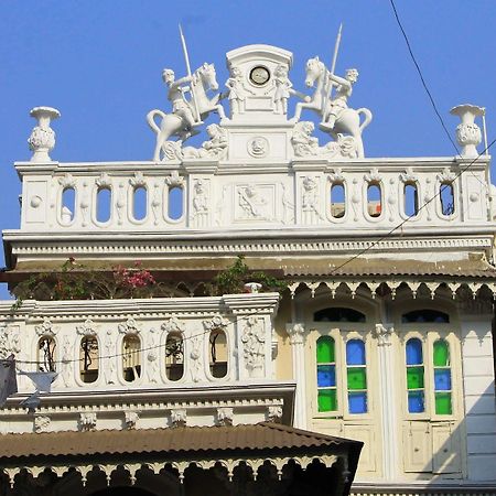 Hotel French Haveli à Ahmedabad Extérieur photo