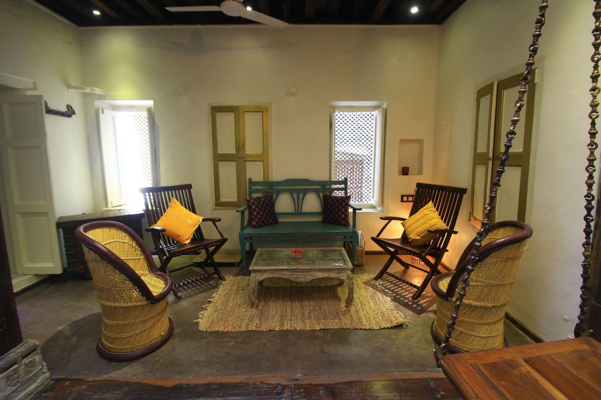 Hotel French Haveli à Ahmedabad Extérieur photo